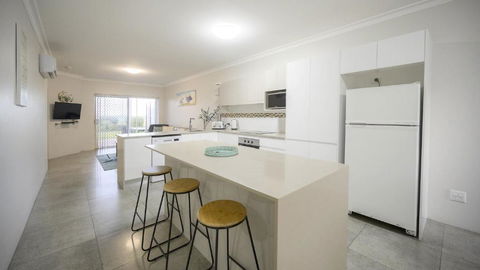 Apartment 5 - The Meridian - Tourism Search 4