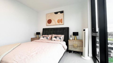 Apartment Next To Public Station, BoxHill Central, 2 Bedrooms, Free Parking And Wifi - Tourism Search 2