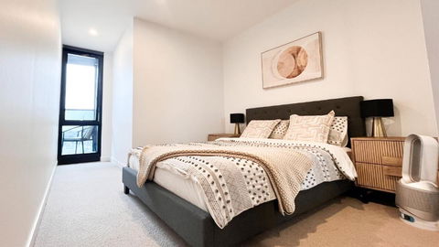 Apartment Next To Public Station, BoxHill Central, 2 Bedrooms, Free Parking And Wifi - Tourism Search 4