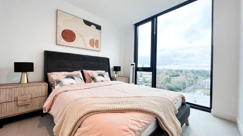 Apartment Next To Public Station, BoxHill Central, 2 Bedrooms, Free Parking And Wifi - Tourism Search 0