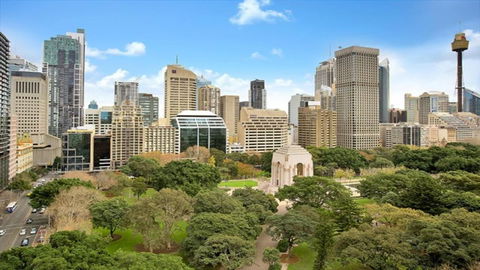 Apartment On Top Of The Park - Tourism Search 3