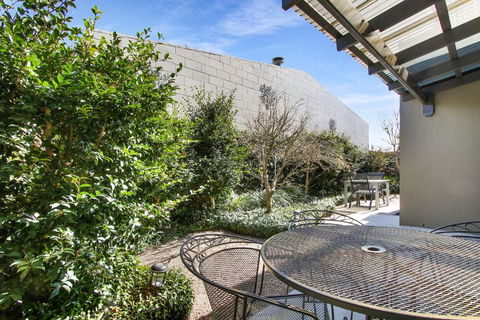 Apartments On Church - Unit 7 - Tourism Search 3