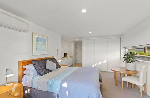 Apollo Blue Oceanview Unit 1- B Free WIFI - Tourism Search 2