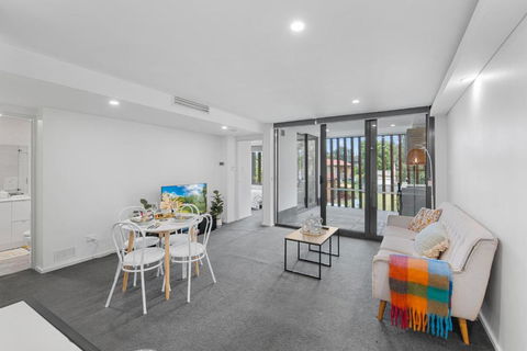 Apt Near Garden City&3km To QSAC - Tourism Search 0