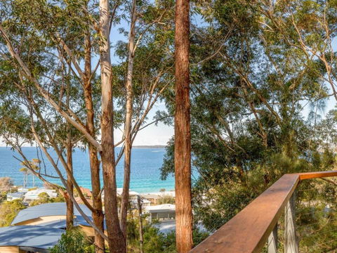 Aqua Pure At Hyams Beach - Tourism Search 1