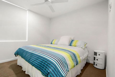 Aquaview Unit 604, 29 Canberra Tce, Kings Beach - Tourism Search 2