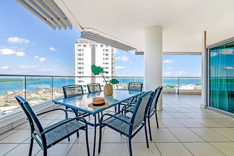 Arafura Edge - Resort Living And Breathtaking Views - Tourism Search 0