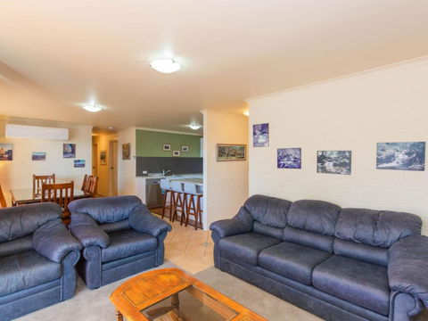 Aranda 3 25 Townsend Street - Tourism Search 4