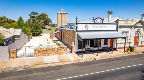 Arapiles Crash Pad - Tourism Search 1
