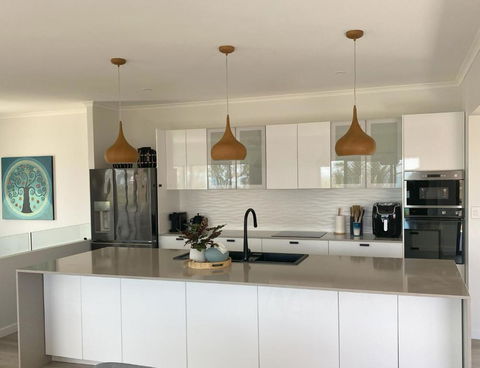 ARay At Cooee Bay - Apt A - Beach House Yeppoon - Tourism Search 0