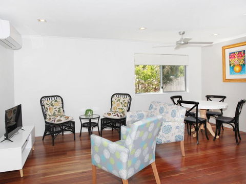 Arlington 1 Two Bedroom Unit Close To The Beach - Tourism Search 1