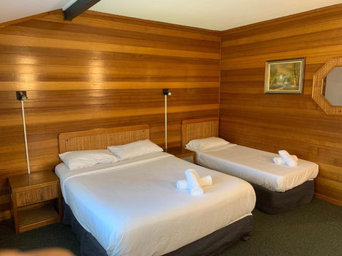 Ascot Motor Inn - Tourism Search 3