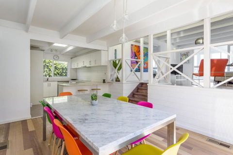 At Agnes Ave: Coastal Views - Tourism Search 3