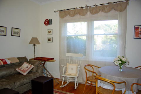 At Eleven - La Petite Maison - Tourism Search 3