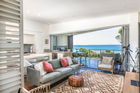 At Waves Penthouse Unit15 - Tourism Search 1