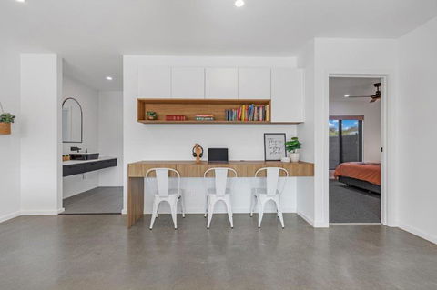At Winbi- Echuca Holiday Homes - Tourism Search 3