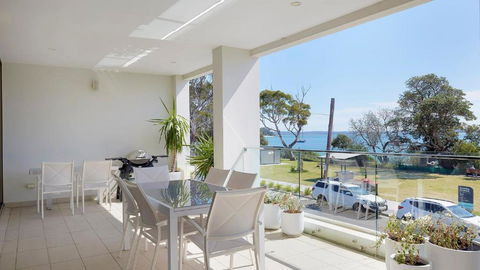 Aura 2 Apartment With Spectacular Views - Tourism Search 2