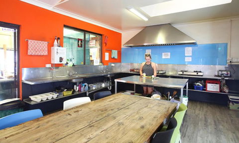 Aussitel Backpackers - Tourism Search 1