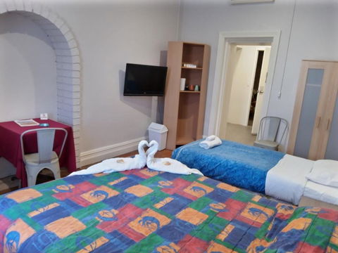 Austral Inn - Tourism Search 3