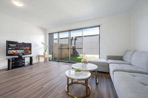 Austral Warm 4br House With Parking&WiFi - Tourism Search 0