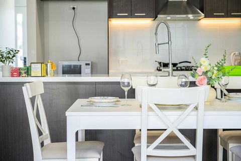 Austral Warm 4br House With Parking&WiFi - Tourism Search 2