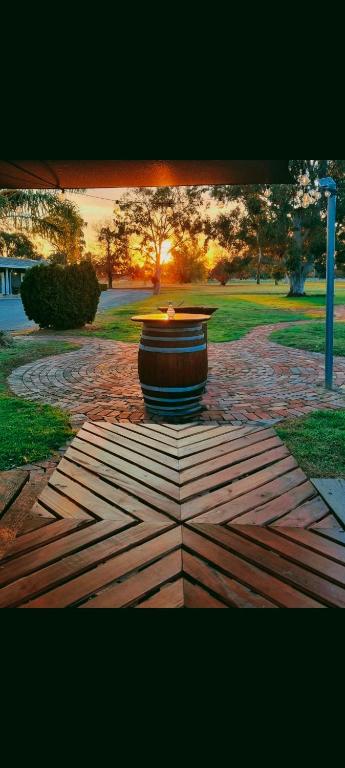 Australian Homestead Motor Lodge - Tourism Search 2