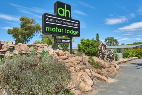 Australian Homestead Motor Lodge - Tourism Search 0