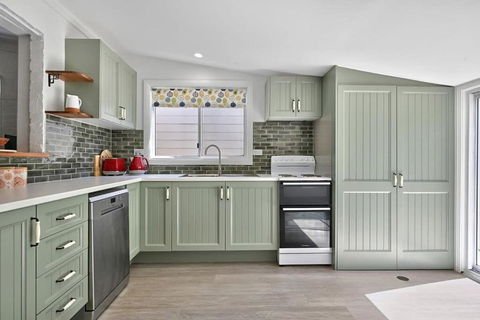 Autumn Leaf Cottage - Heritage Charm, Close To CBD - Tourism Search 1