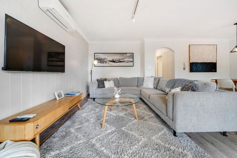 Avalanche 3 - 3BR Apartment L Central Location L Balcony L WiFi - Tourism Search 1