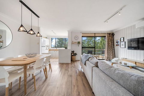 Avalanche 3 - 3BR Apartment L Central Location L Balcony L WiFi - Tourism Search 0