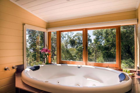 Avalon Private Spa Villa With Beautiful Tree Views - Tourism Search 1