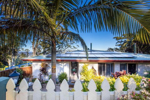 Avocado Sunset Bed & Breakfast - Tourism Search 2