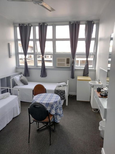 Ayr Hotel - Tourism Search 3