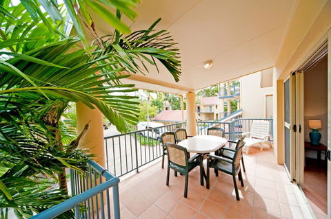 At Beach Court Holiday Villas - Tourism Search 1