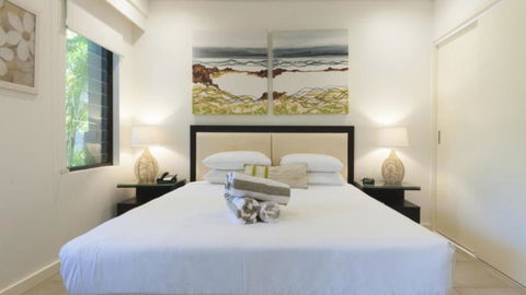 AZURE 125 Port Douglas - Tourism Search 2