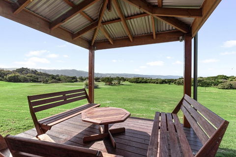Apollo Bay Cottages- Sugarloaf - Tourism Search 3