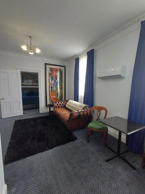 Art Hotel On York - Tourism Search 3