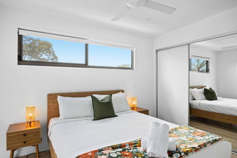 Azure River Side Townhouse - Tourism Search 1