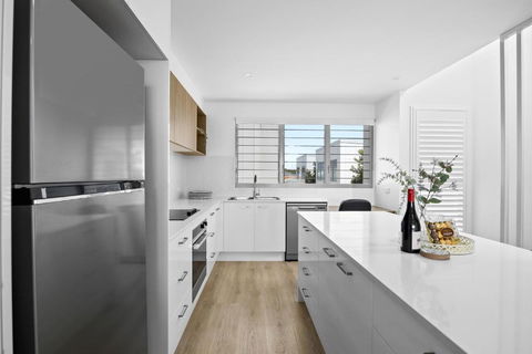 Azure River Side Townhouse - Tourism Search 0