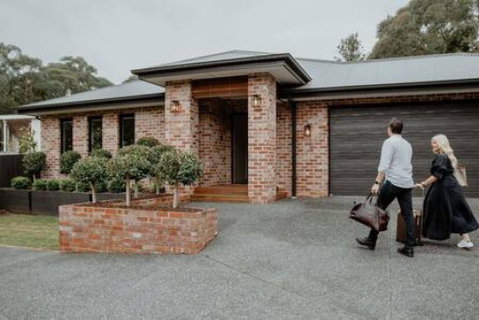 BADGER HOUSE - 4 Bed, 4 Bath, Stunning Entertainer Plus Fire - Tourism Search 1