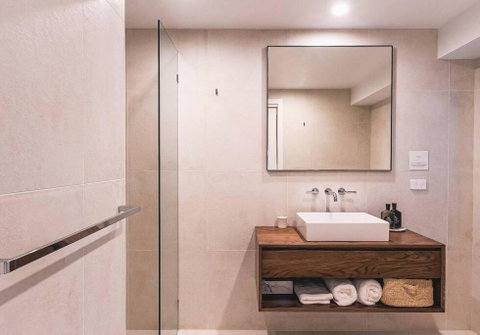 BAY PROPERTIES . Bridgewood - Tourism Search 4