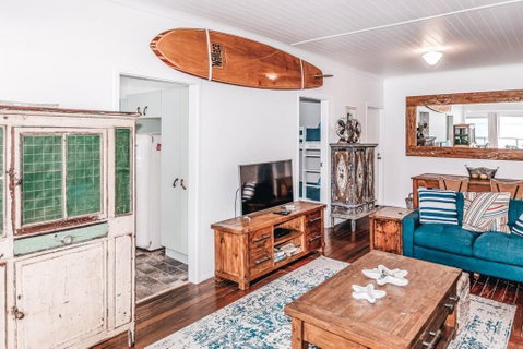 BAY PROPERTIES . Pacific Lodge - Tourism Search 3