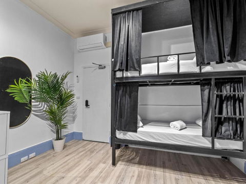 AZZURRO POD HOTEL Darling Harbour- Near ICC - Tourism Search 3