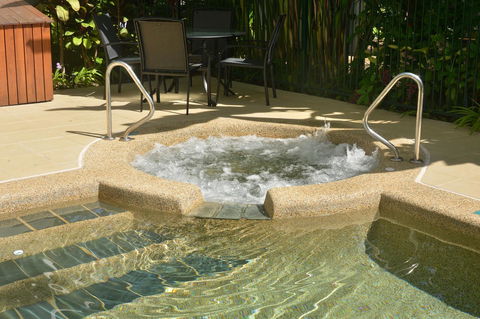 Port Douglas Apartments - Adults Only Oasis - Tourism Search 17