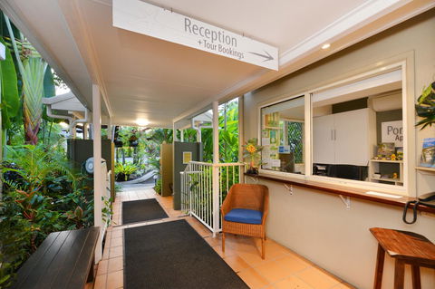 Port Douglas Apartments - Adults Only Oasis - Tourism Search 16