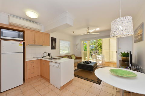 Port Douglas Apartments - Adults Only Oasis - Tourism Search 0