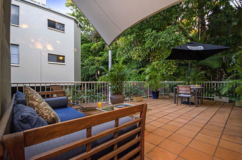 Port Douglas Apartments - Adults Only Oasis - Tourism Search 34