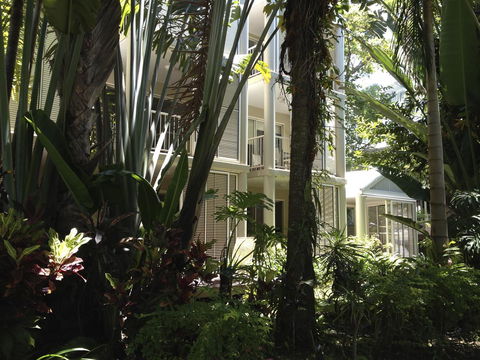 Port Douglas Apartments - Adults Only Oasis - Tourism Search 40