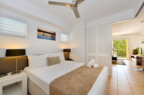 Port Douglas Apartments - Adults Only Oasis - Tourism Search 31