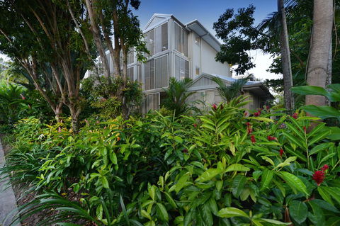 Port Douglas Apartments - Adults Only Oasis - Tourism Search 3